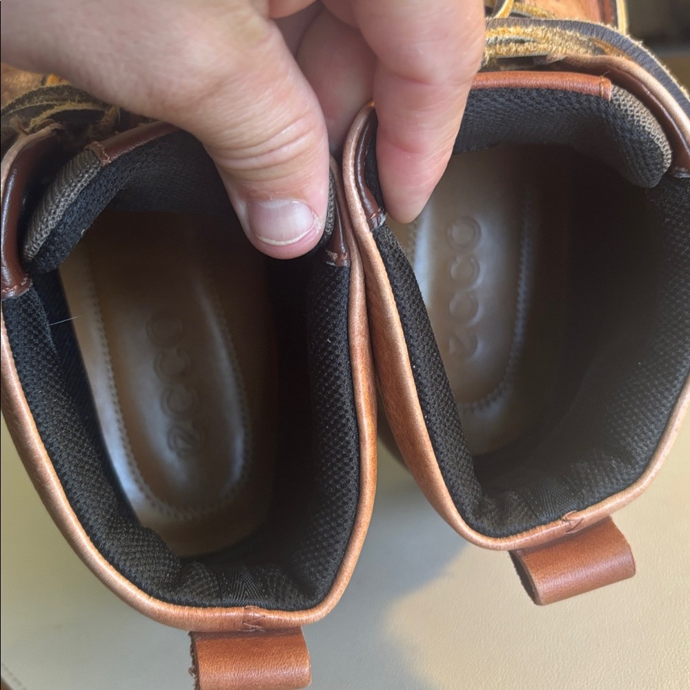 ECCO Men's Tan/Brown Leather Chukka Boots - Picture 5 of 14